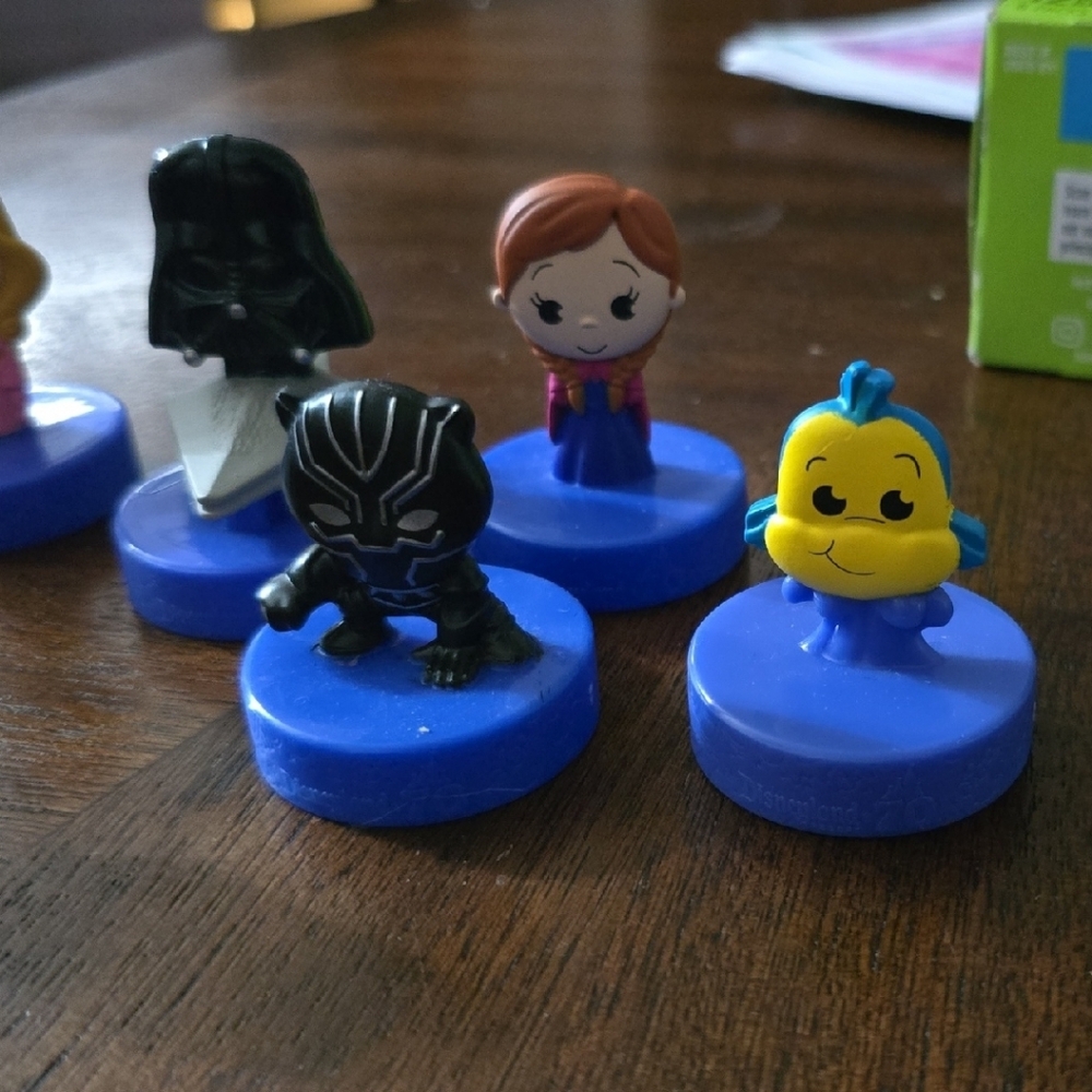Disney McDonalds 70th Toys, Gold Castle, Vader, Kylo, Minnie - Picture 4 of 4